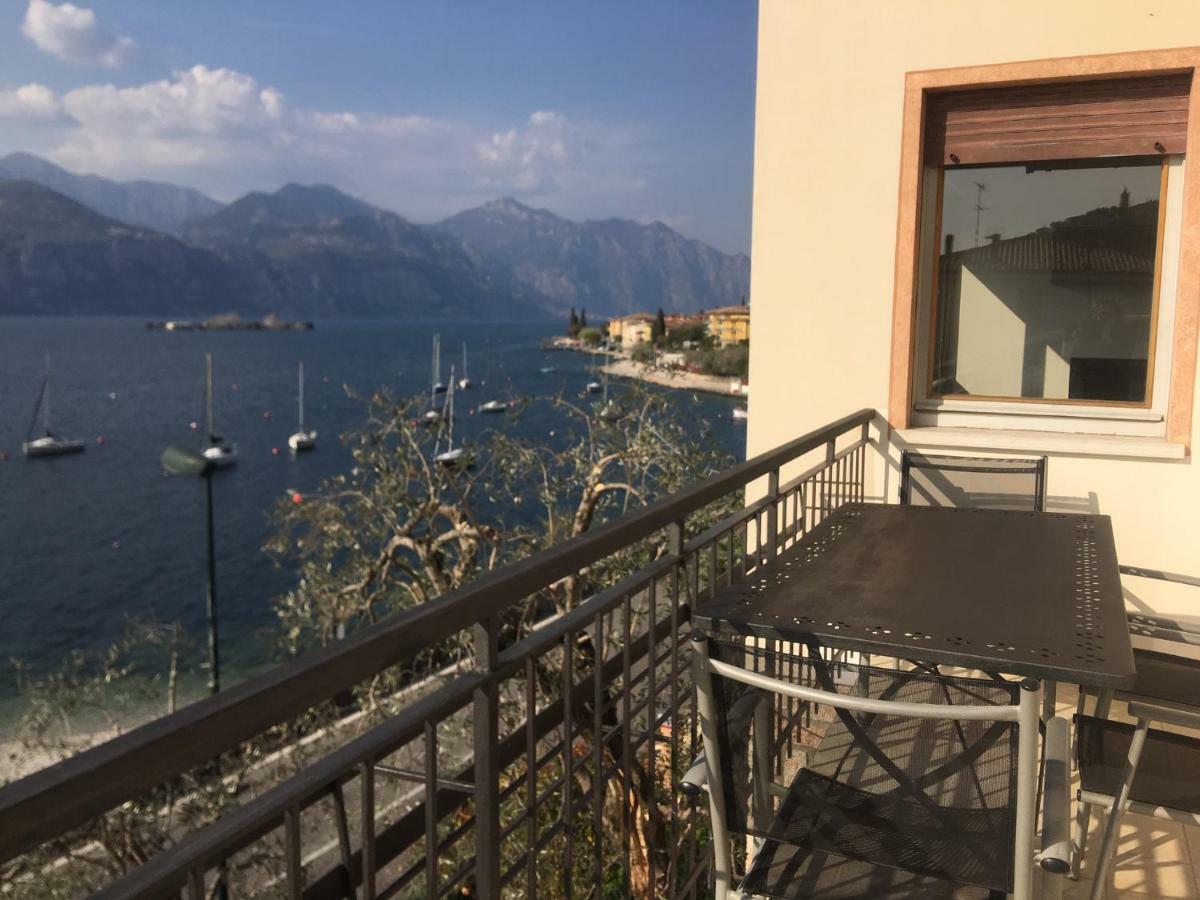 Casa Ines Fronte Lago Lejlighedshotel Brenzone sul Garda Eksteriør billede